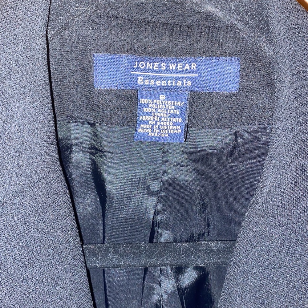Blazer - Picture 2 of 7